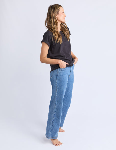 FOXWOOD - MANLY TEE BLACK