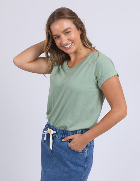 FOXWOOD - MANLY VEE TEE ICEBERG GREEN